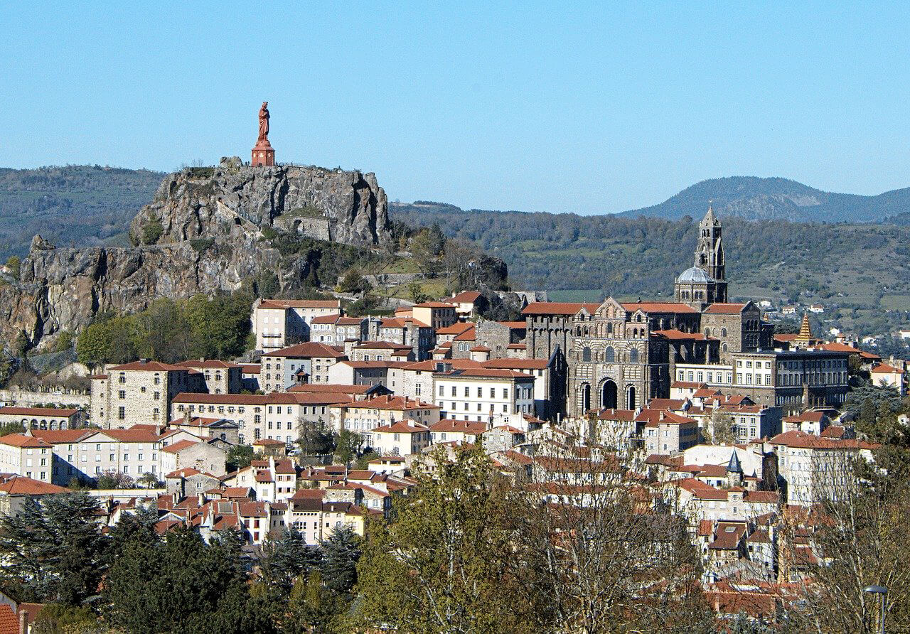 Quando Ir para Puy en Velay Haute Loire a Melhor época Tempo e